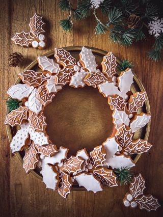 Všechna vykrajovátka jsou opět skladem! Odkaz najdete výše v profilu. A je i jedno z našich oblíbených vykrajovátek -...