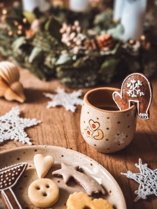 Kéž je nový rok laskavý. A voní jako čerstvě upečený koláč, který chutná ještě líp. 🙌🤍 #stastnynovyrok